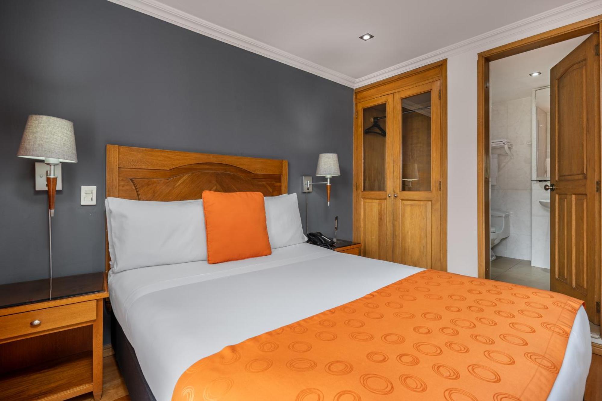Hotel Egina Bogota Exterior photo